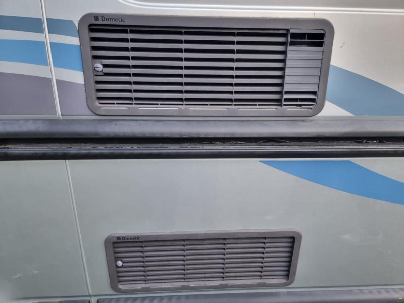 Adria Twin M