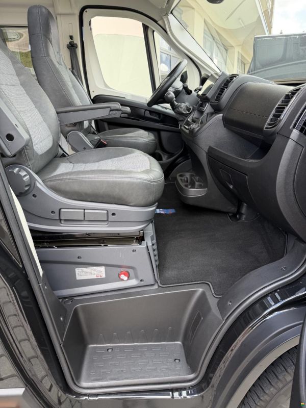 Adria Twin Supreme 640 SGX
