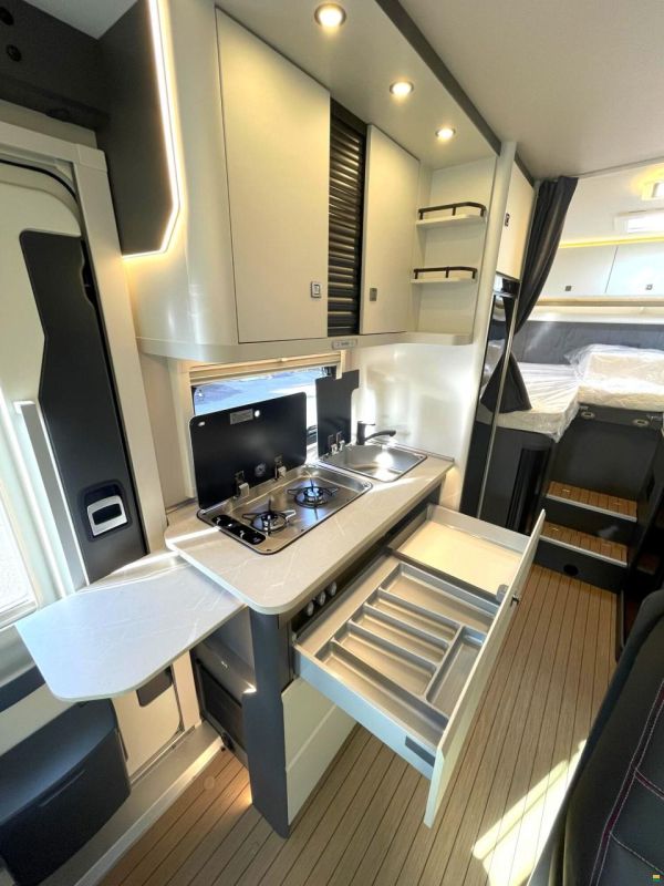 Hobby Prestige T 710 GE