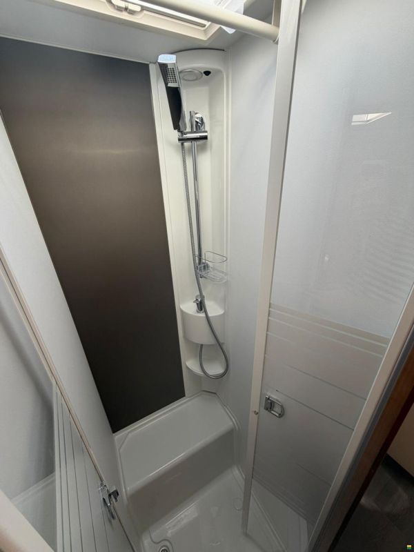 Adria Matrix 670SL mit Einzelbett&Hubbett!
