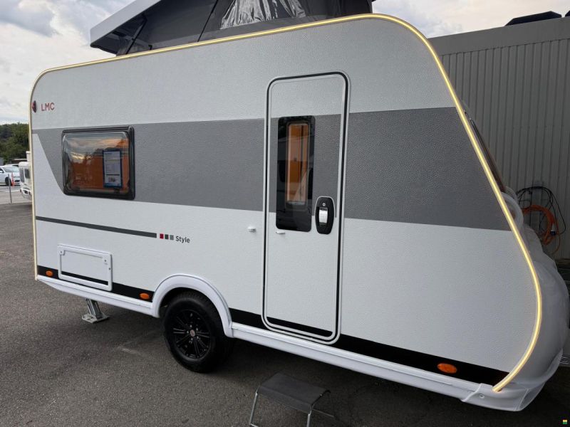 LMC Style 400 F Mod. 2027 mit Aufstelldach