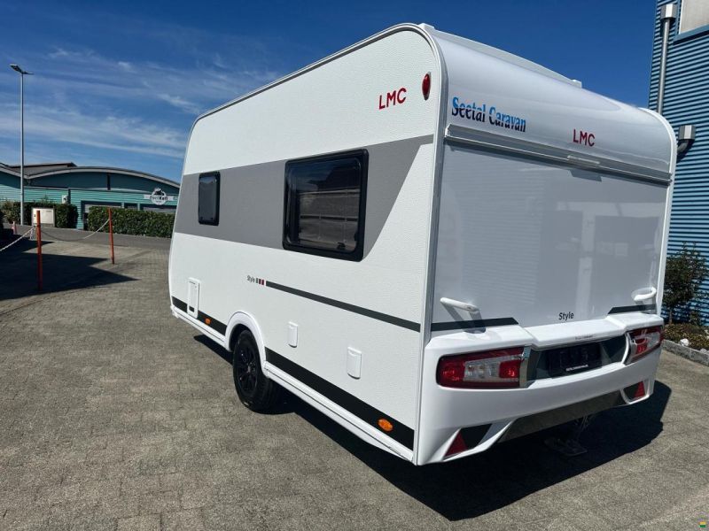 LMC Style 400 F Mod. 2027 mit Aufstelldach