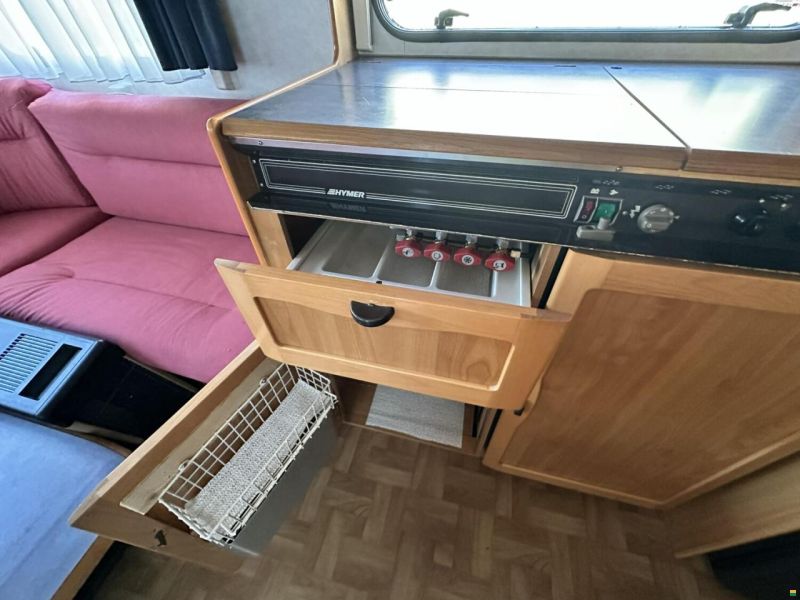 Hymer Eriba Nova 532