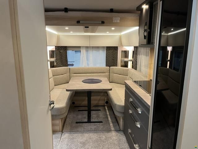 Hobby De Luxe 515 UHL