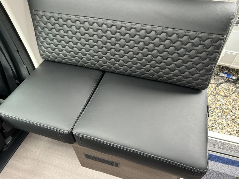 Adria CORAL SUPREME - MB 670 DL