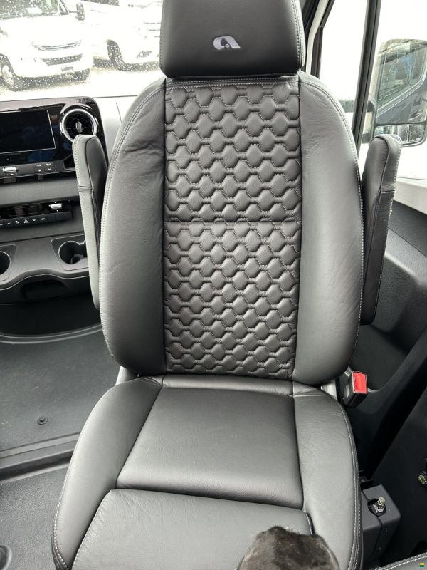Adria CORAL SUPREME - MB 670 DL