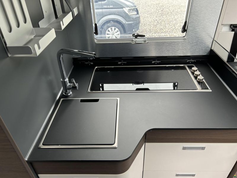 Adria CORAL SUPREME - MB 670 DL