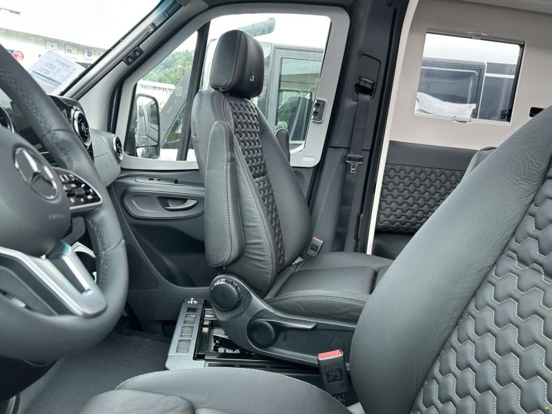 Adria CORAL SUPREME - MB 670 DL