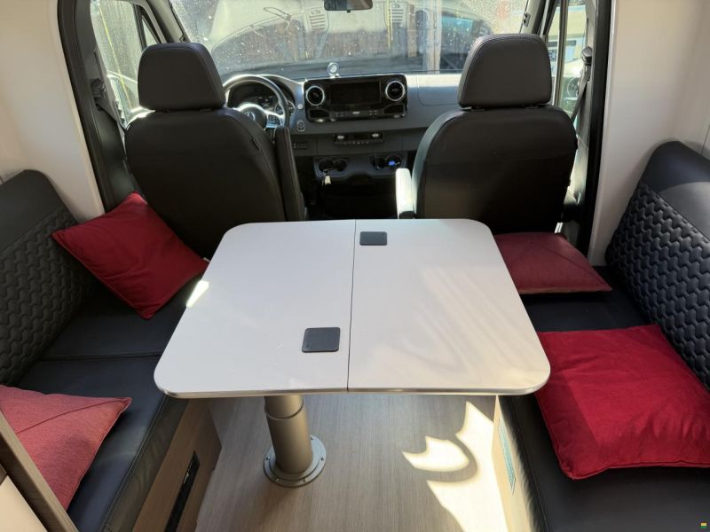 Adria CORAL SUPREME - MB 670 DL