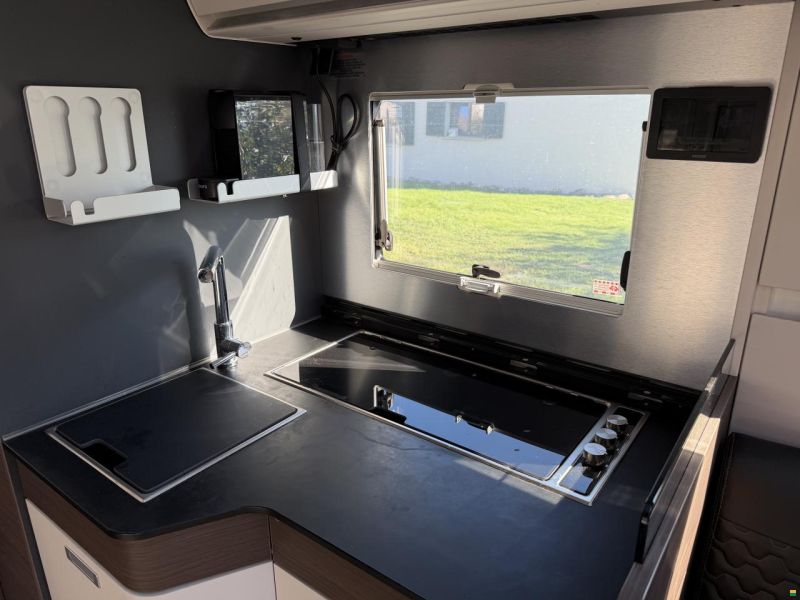 Adria CORAL SUPREME - MB 670 DL