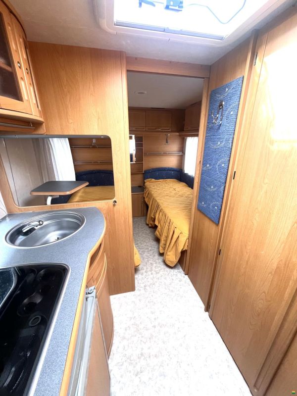 Adria Unica 502 UL mit Einzelbetten