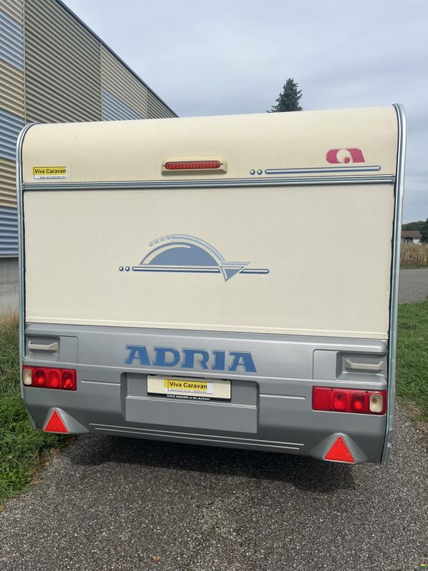 Adria Unica 502 UL mit Einzelbetten