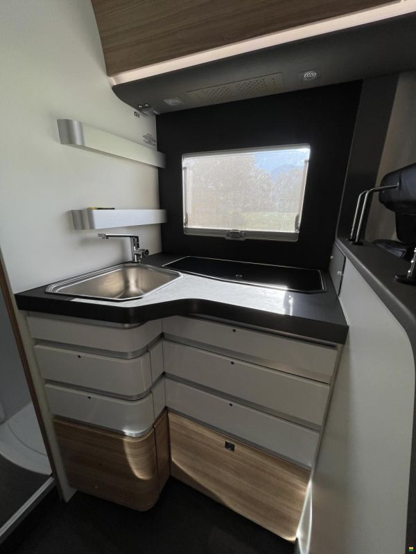 Adria Sonic 700SL Plus