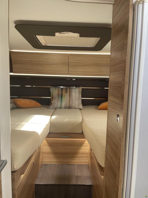 Adria Sonic 700SL Plus