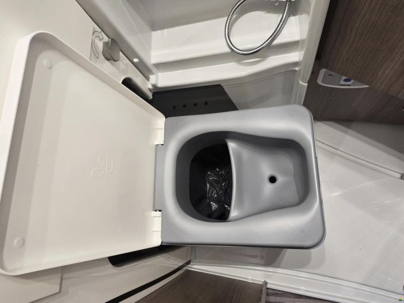 Malibu CARTHAGO VAN 640 LE RB CHARMING AUTOMAT