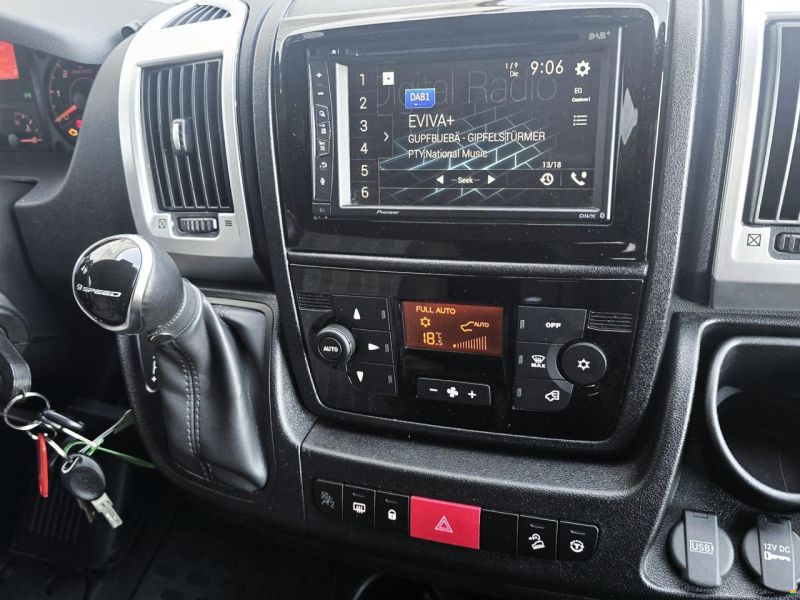 Carthago MALIBU VAN 640 LE RB CHARMING AUTOMAT