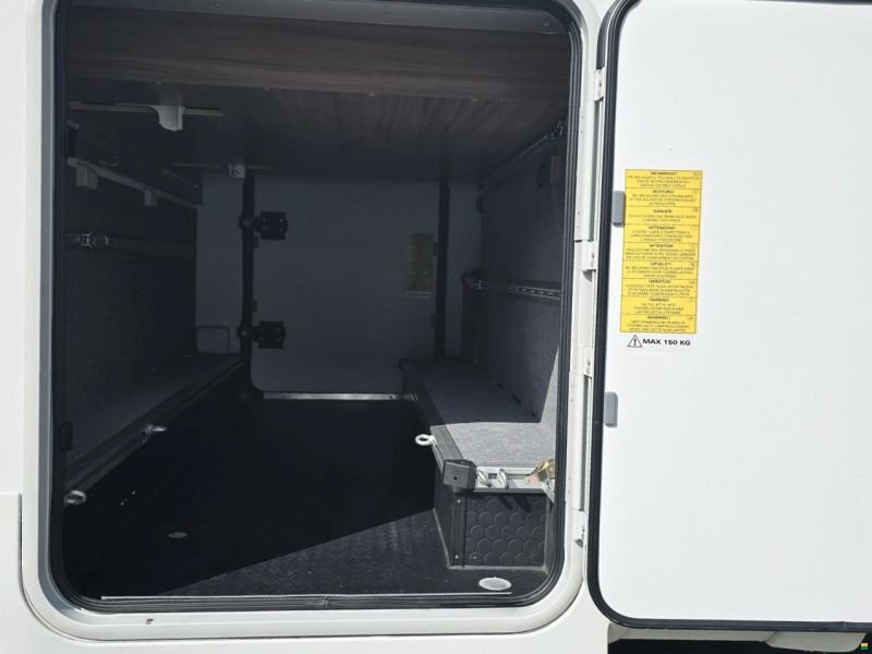 Adria MATRIX 600 SC PLUS 2.3 MJ 160 AUTOMAT