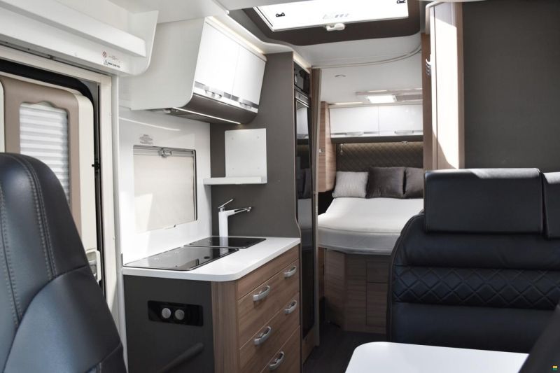 Adria MATRIX 600 SC PLUS 2.3 MJ 160 AUTOMAT