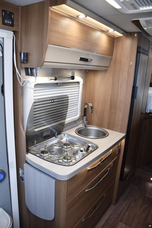 Knaus VAN TI 650 MEG PLATINUM SELECTION 2.0