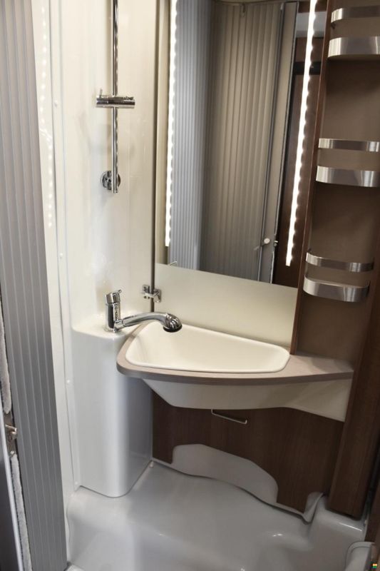 Knaus VAN TI 650 MEG PLATINUM SELECTION 2.0