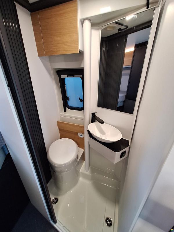 Adria Twin Select 640 SGX