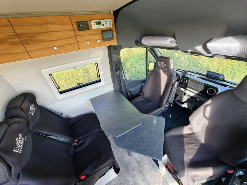 Mercedes Benz CreaVan Sprinter 4x4 Custom
