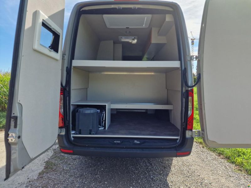 Mercedes Benz CreaVan Sprinter 4x4 Custom
