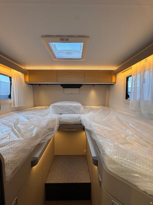 Adria COMPACT SELECT DL