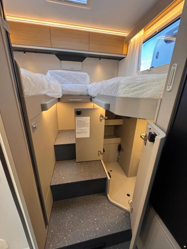 Adria COMPACT SELECT DL