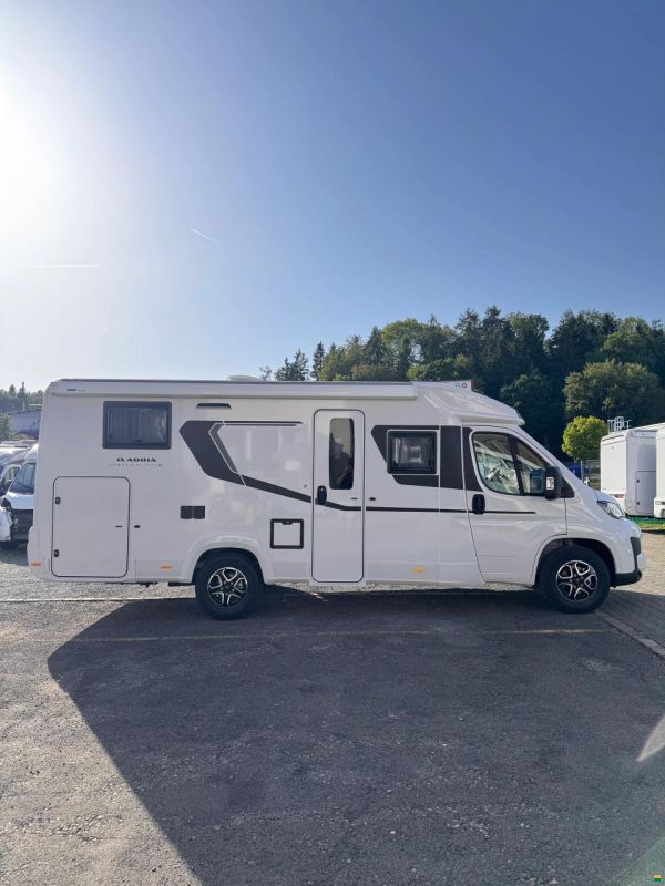 Adria COMPACT SELECT DL