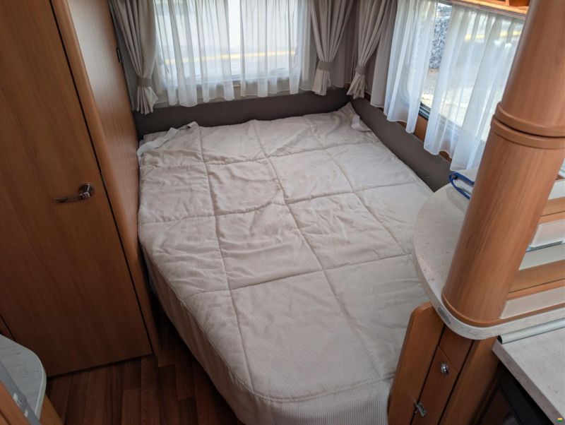 Eriba Nova 465