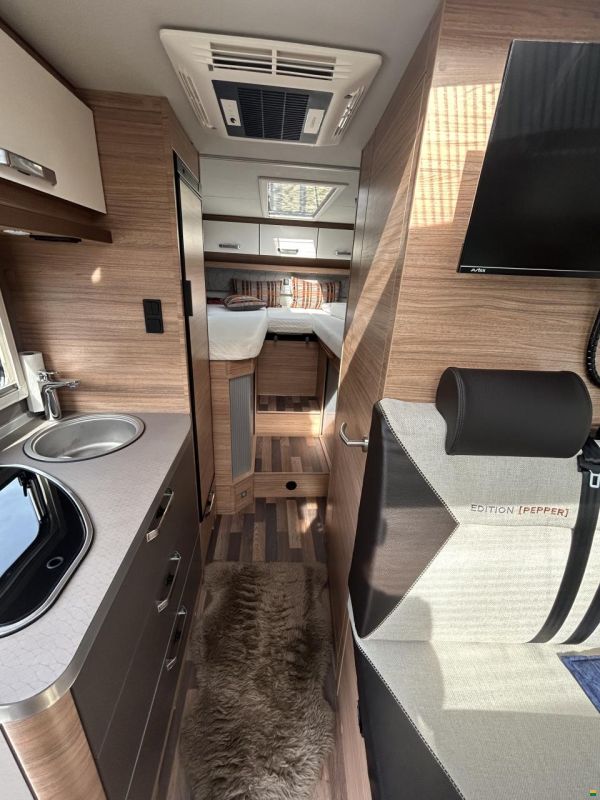 Weinsberg CaraCompact MB640 MEG Pepper Edition OWN