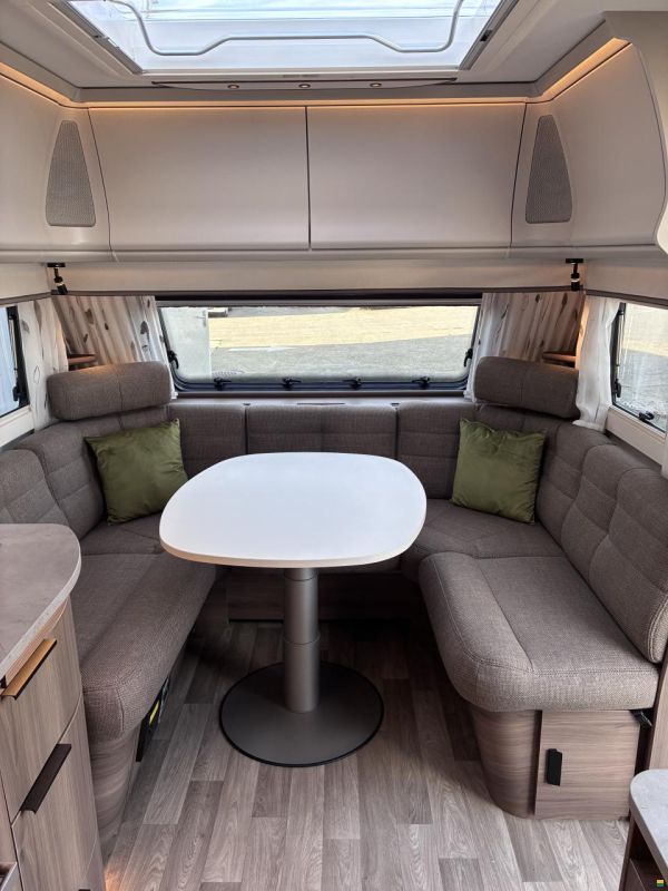 Kabe Royal 560 GLE 2,3m