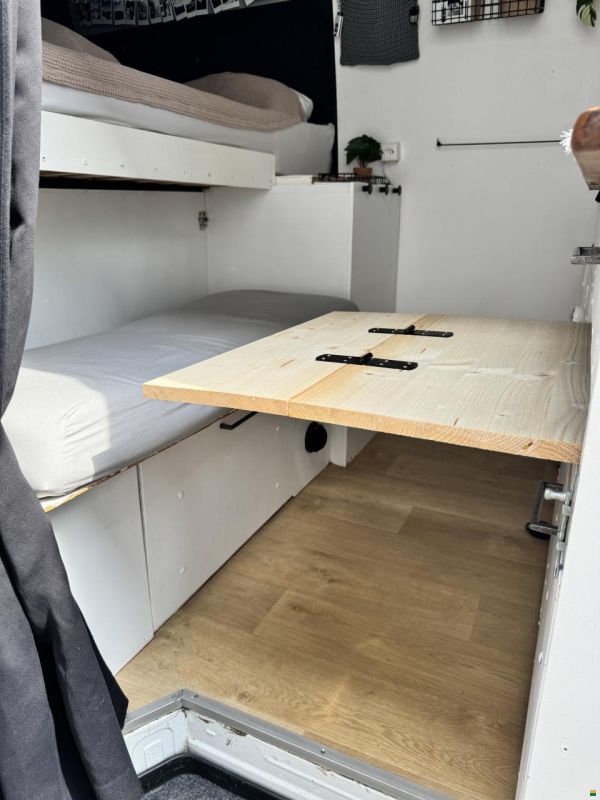 Mercedes Benz Sprinter