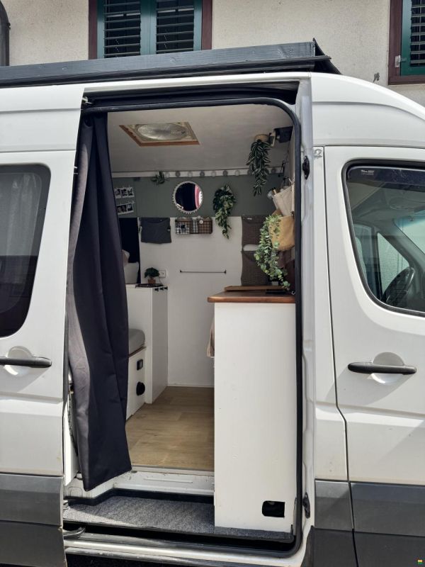 Mercedes Benz Sprinter
