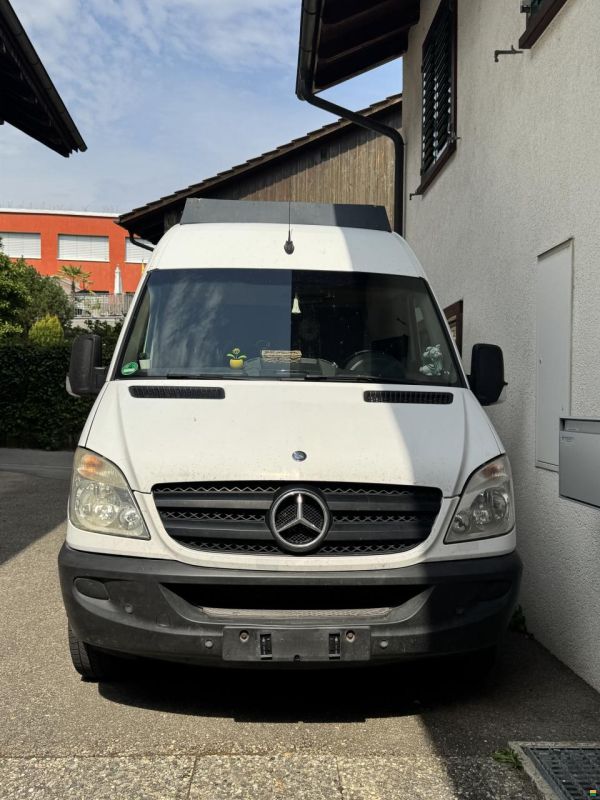 Mercedes Benz Sprinter