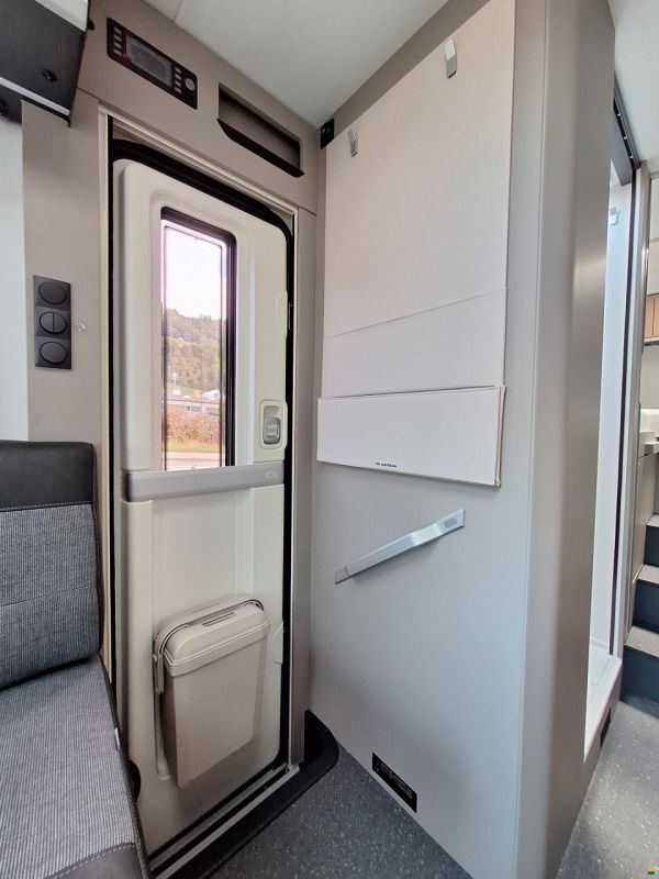 Adria Compact Select DL