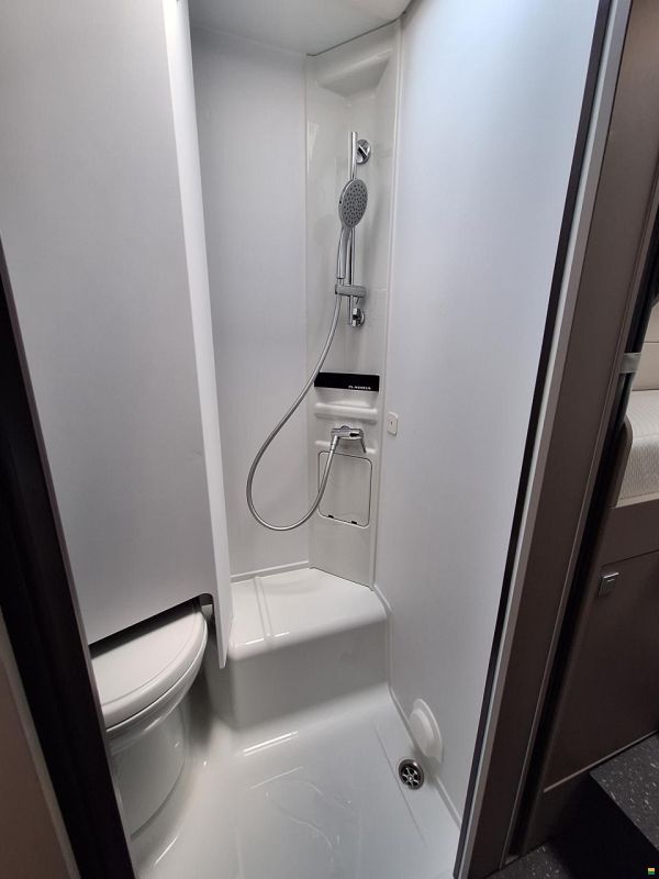 Adria Compact Select DL