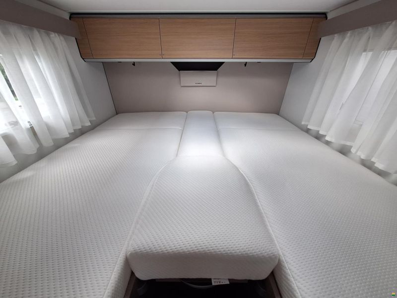 Adria Compact Select DL