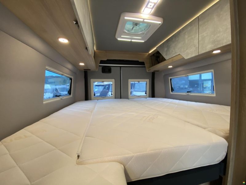 Robeta Womondo Lifestyle 636