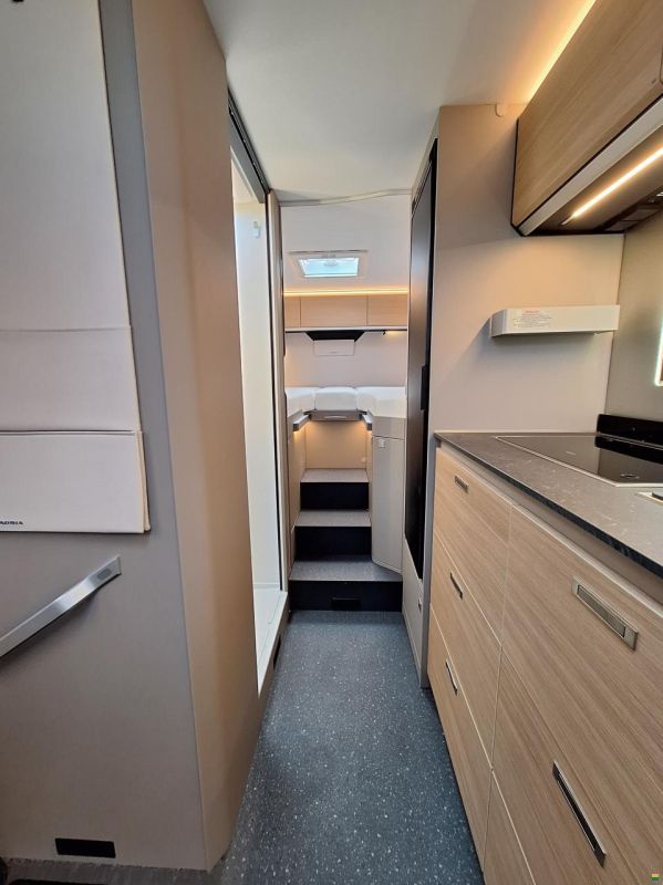 Adria Compact Select DL