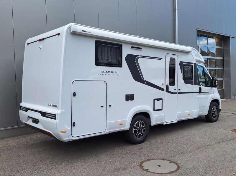Adria Compact Select DL