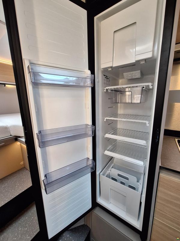 Adria Compact Select DL