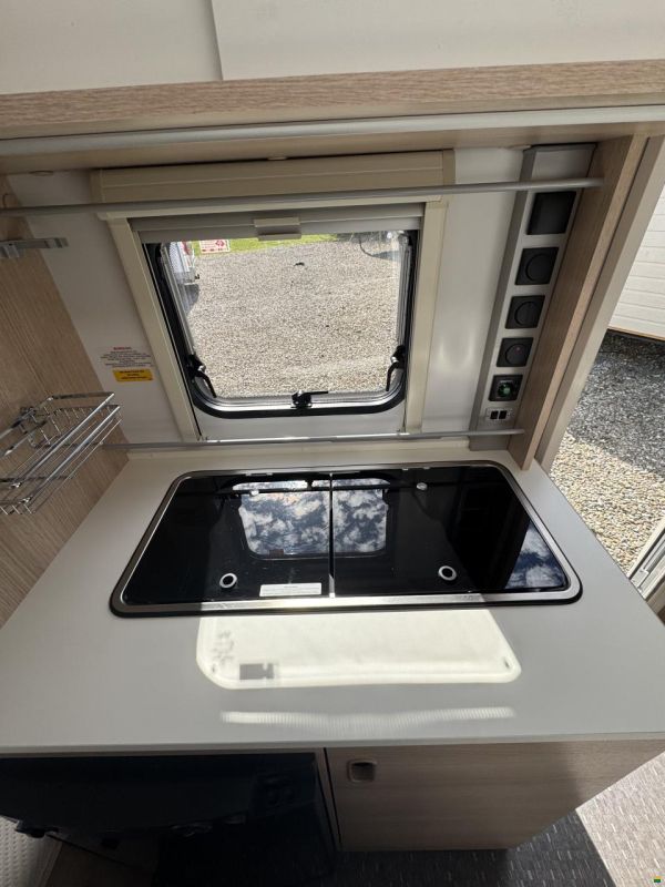 Adria Aviva 400 PS