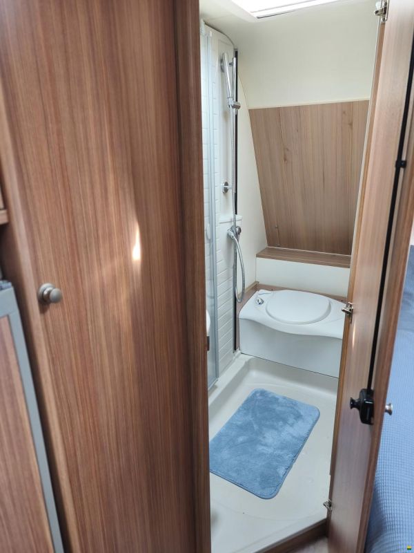 Bürstner Averso 450 TS