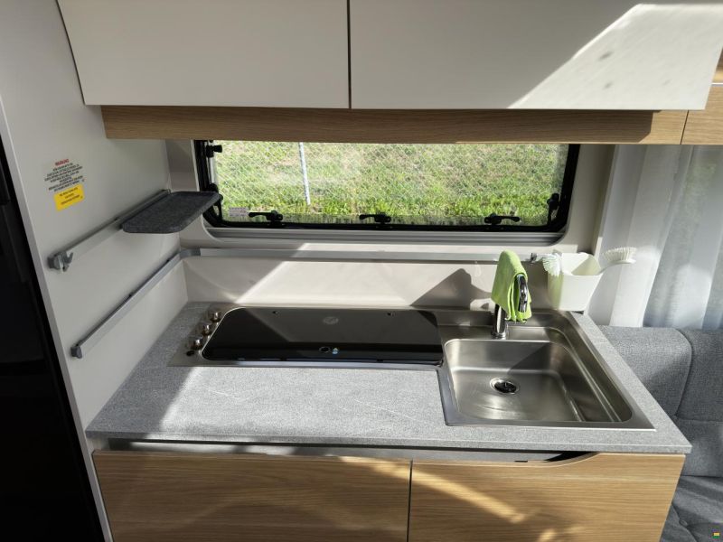 Adria Adora 572 UT Oxford Edition