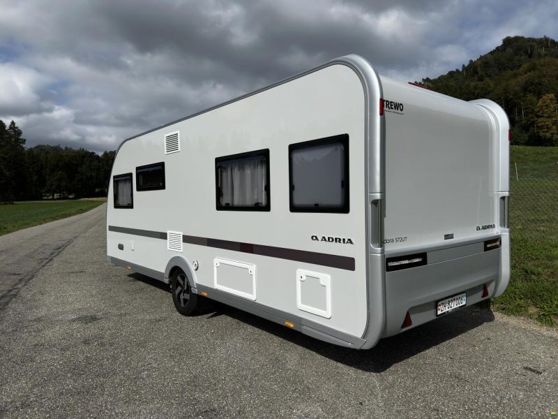 Adria Adora 572 UT Oxford Edition