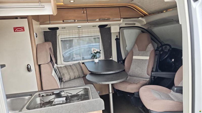 Malibu Carthago Van Charming 640GT