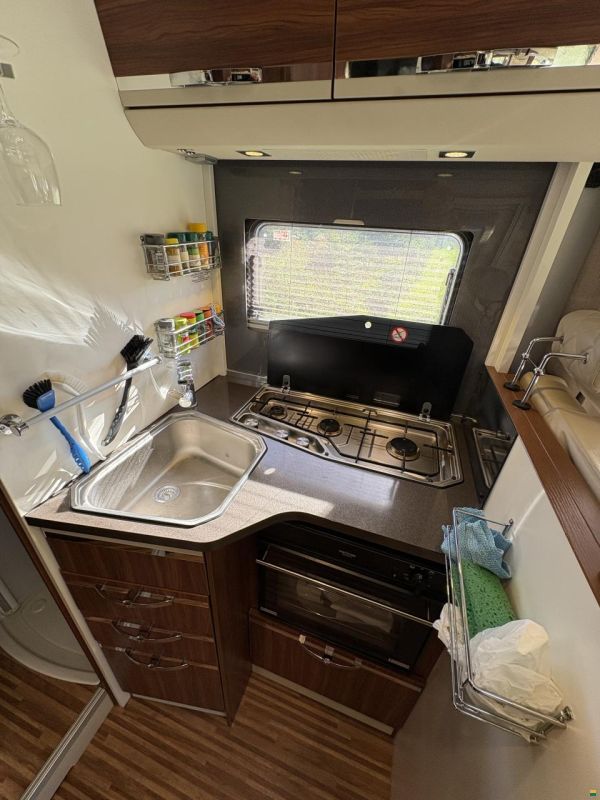 Adria Sonic Supreme 710 SL