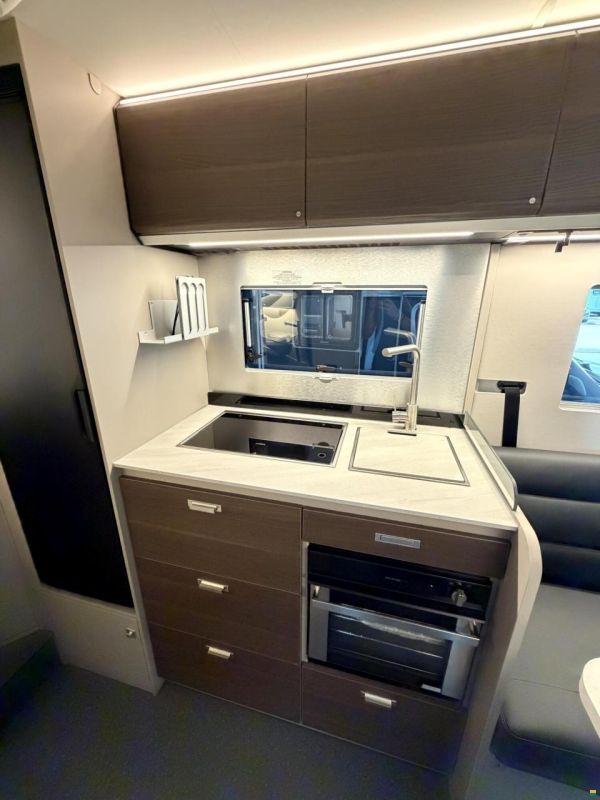 Adria Compact Supreme DL